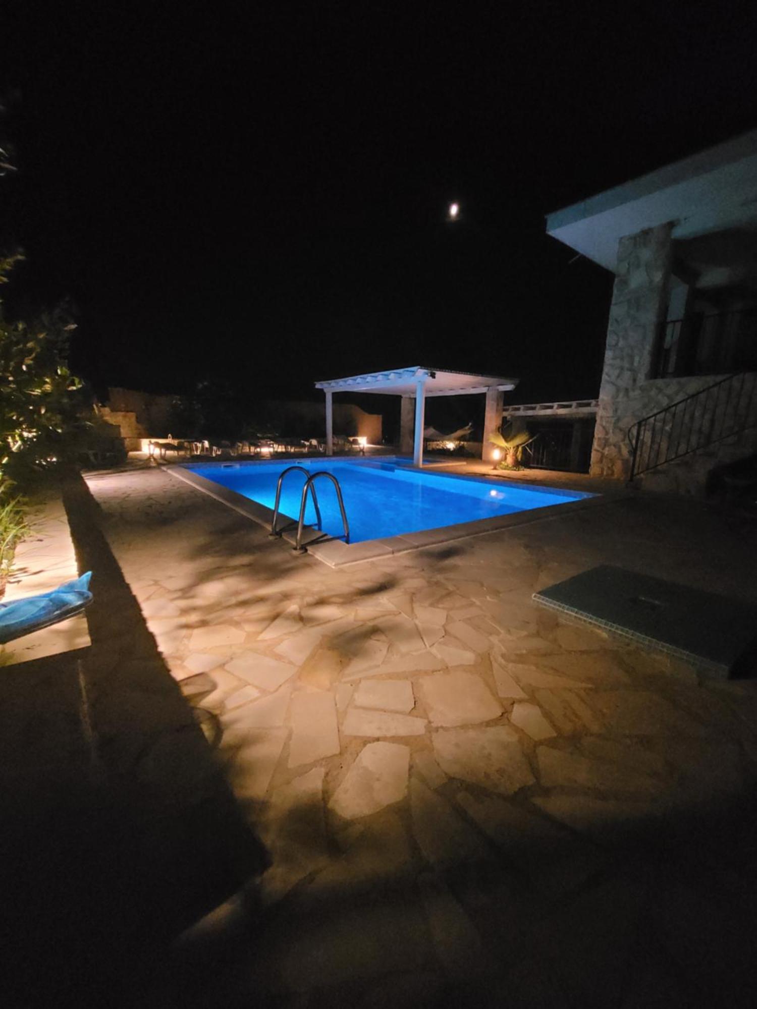 Villa Bosna Near Dubrovnik Very Beautiful Villa Entirely Privatized Swimming Pool, Jacuzzi, Sauna, Billiard, Ping-Pong Ivanica Eksteriør billede
